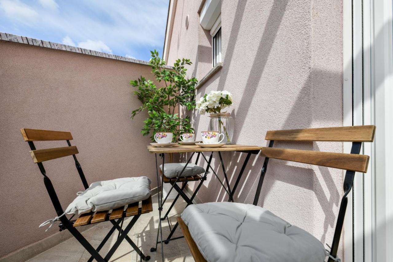 Modern Holiday Apartment "Libra" With Swimming Pool Posedarje Kültér fotó